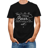 Cette maman ours imprime son cœur sur les vêtements - T-shirt unisexe personnalisé pour la famille, cadeau pour maman