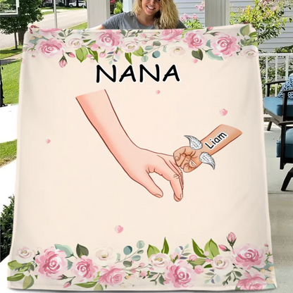 Grandma Hold Grandkids' Hands - Personalized Blanket