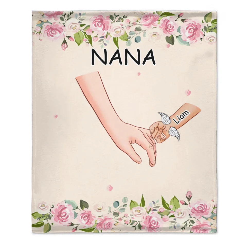 Grandma Hold Grandkids' Hands - Personalized Blanket