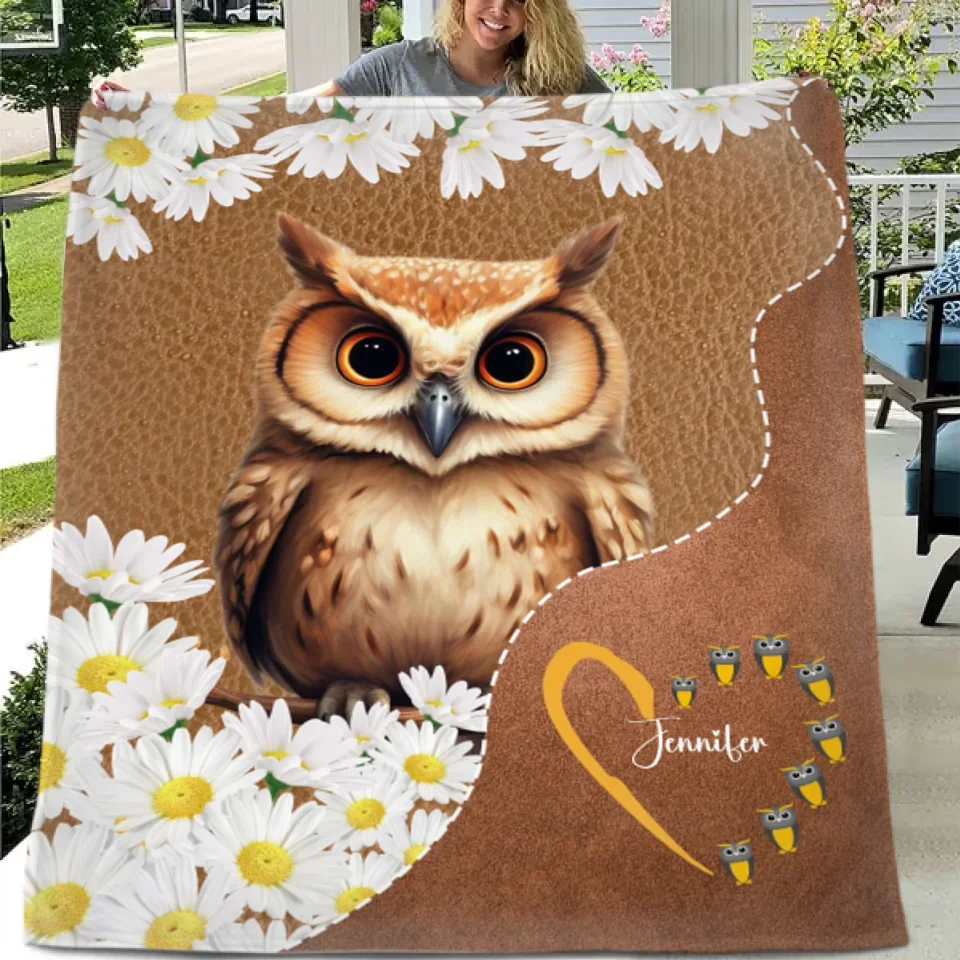 Customized Owl Blanket - Cute Owl Blanket with Personalized Name - A Gift For Friend,Colleagues,Owl Lover,Bird Lover